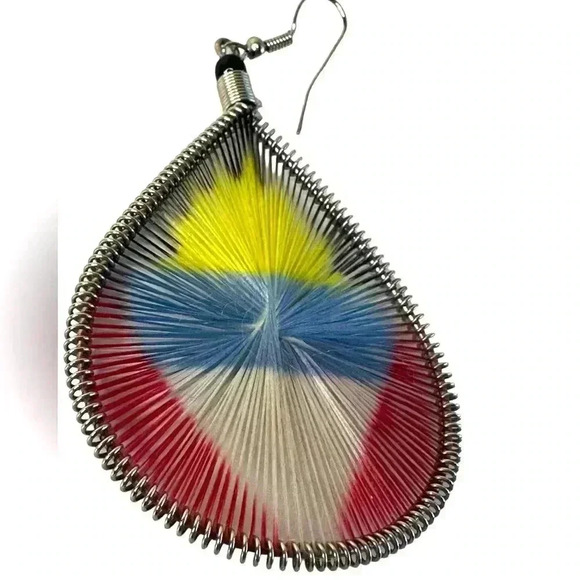 Cute colorful vibrant vintage teardrop Peruvian dangle earrings - Picture 2 of 3